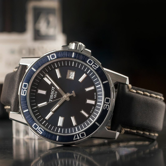 Tissot T1256101605100