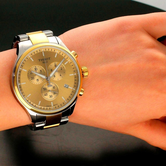 Tissot T1166172202100