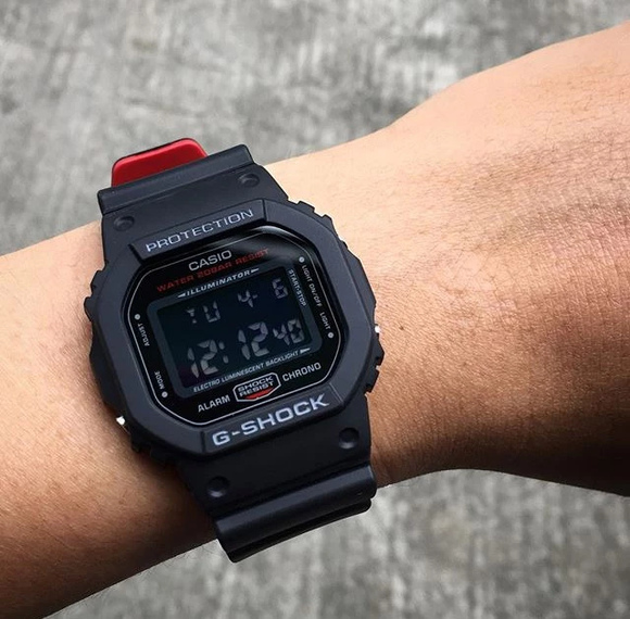 Casio DW-5600HR-1DR