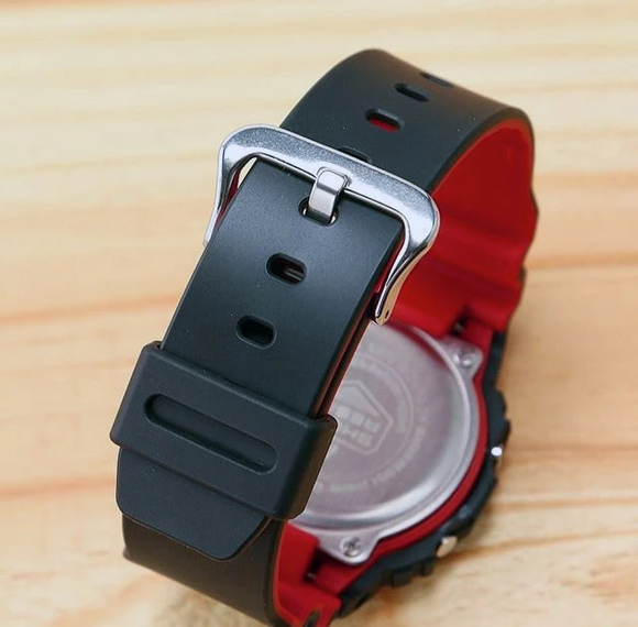 Casio DW-5600HR-1DR